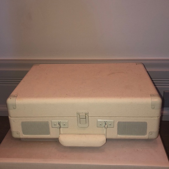 -SOLD- Urban Outfitters Record Player - Picture 4 of 10